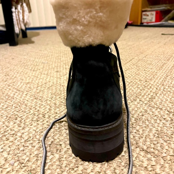 Timberland navy genuine suede & shearling fur boots - Picture 13 of 16